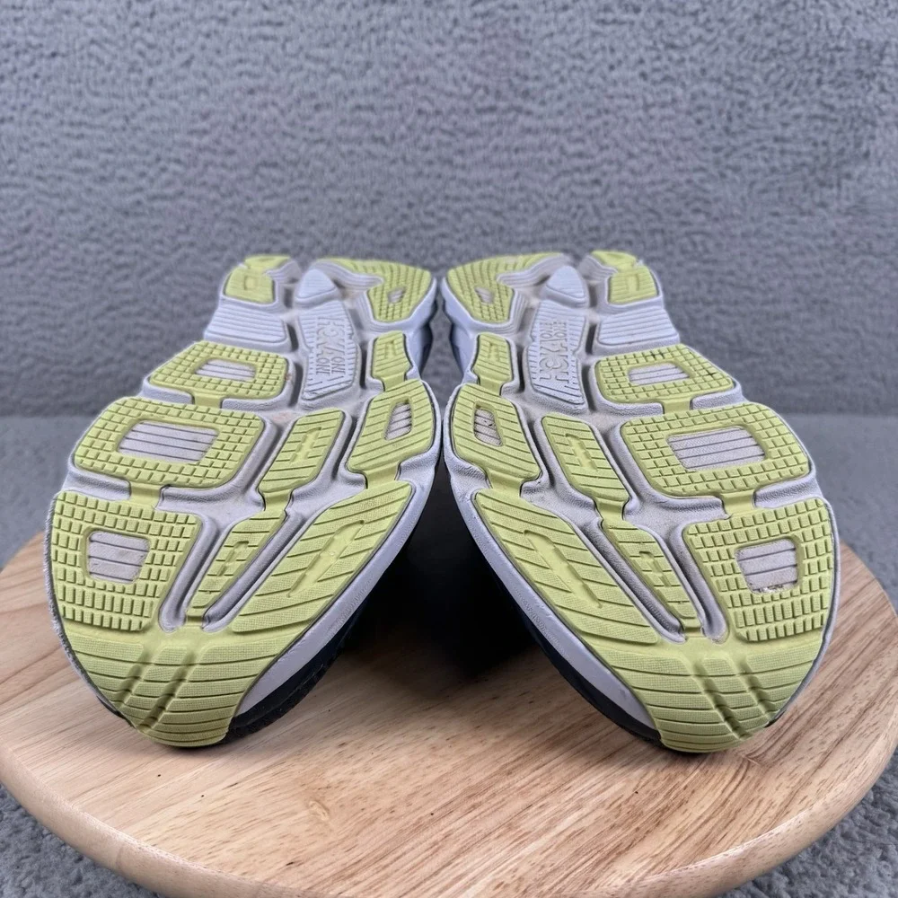 Hoka One One Bondi 7 Womens Size 10.5‎ Festival Fuchsia Lace Up Running Shoes